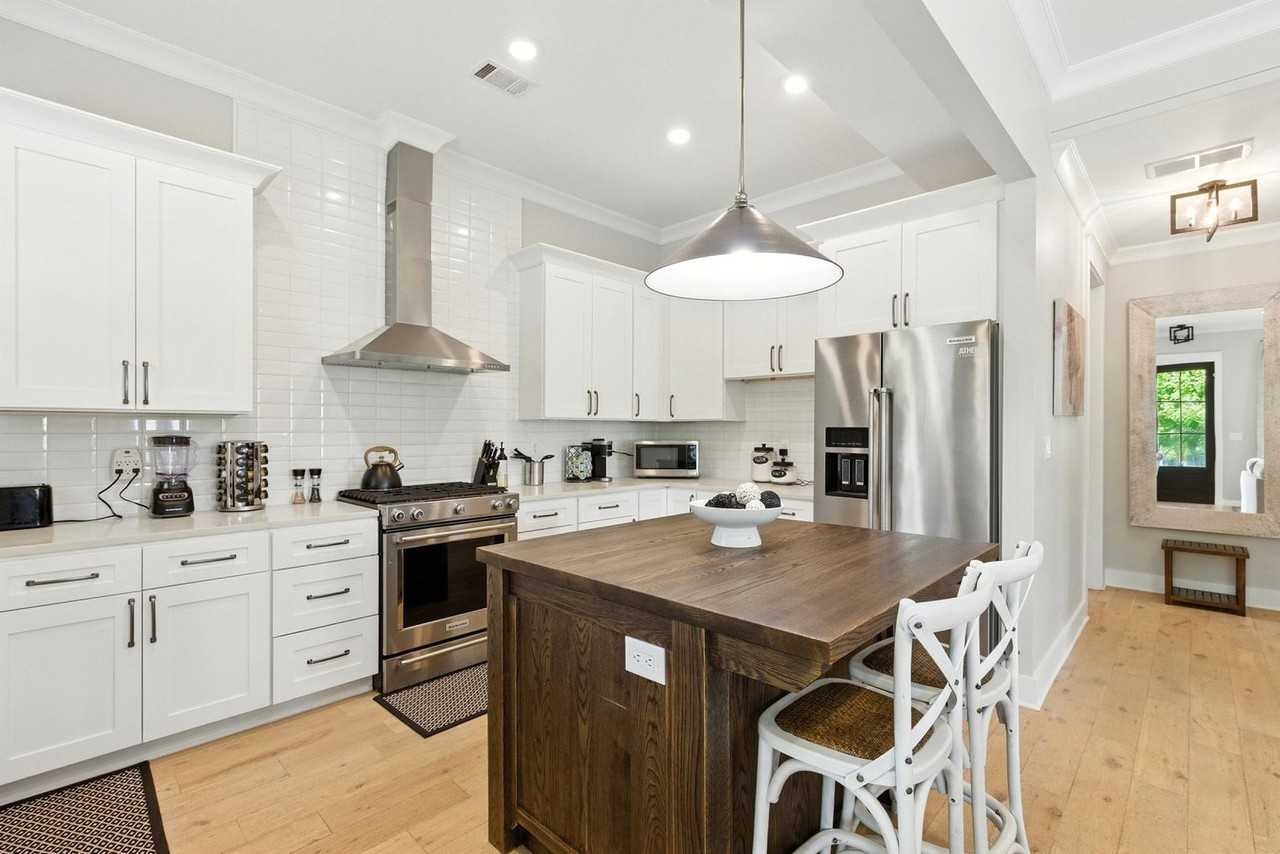 143 Steepleview Dr #1302825P - Photo 2 of 30