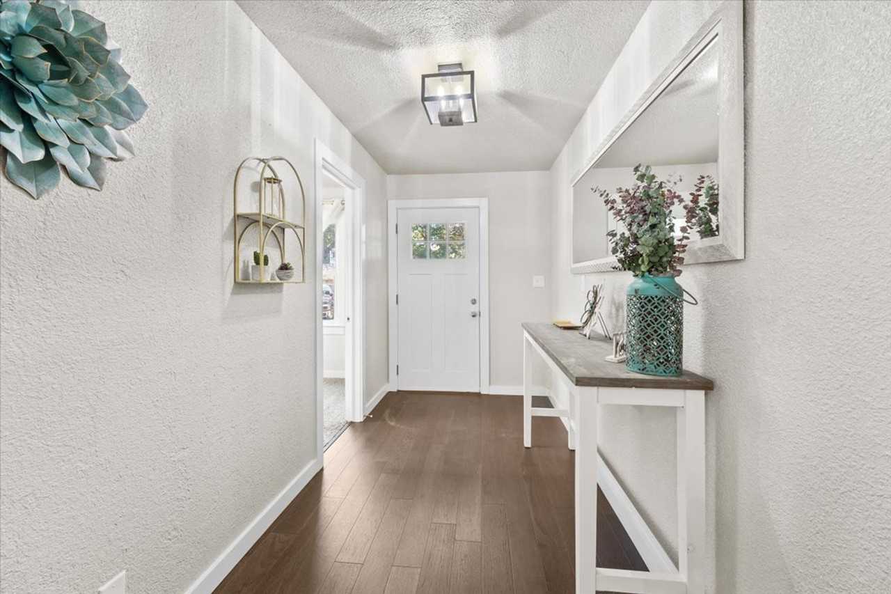 2600 N 29th St #1308986P - Photo 4 of 38