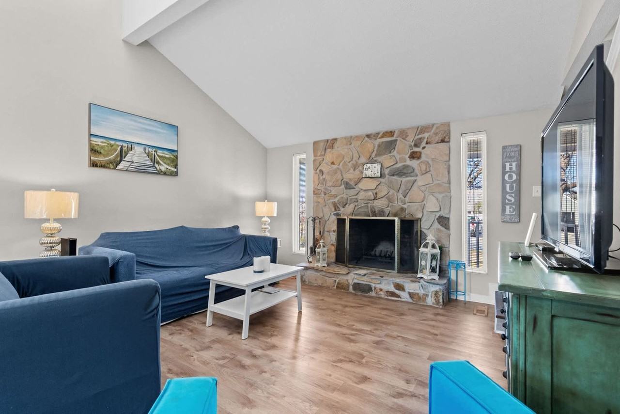 505 Plantation Dr #1308927P - Photo 4 of 41