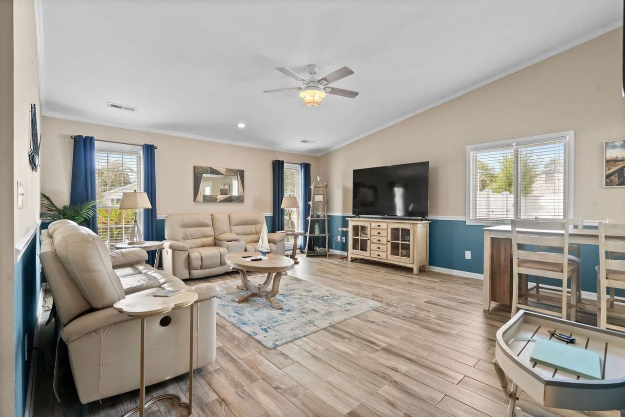 30A Indian Oak Ln #1308939P - Photo 2 of 38