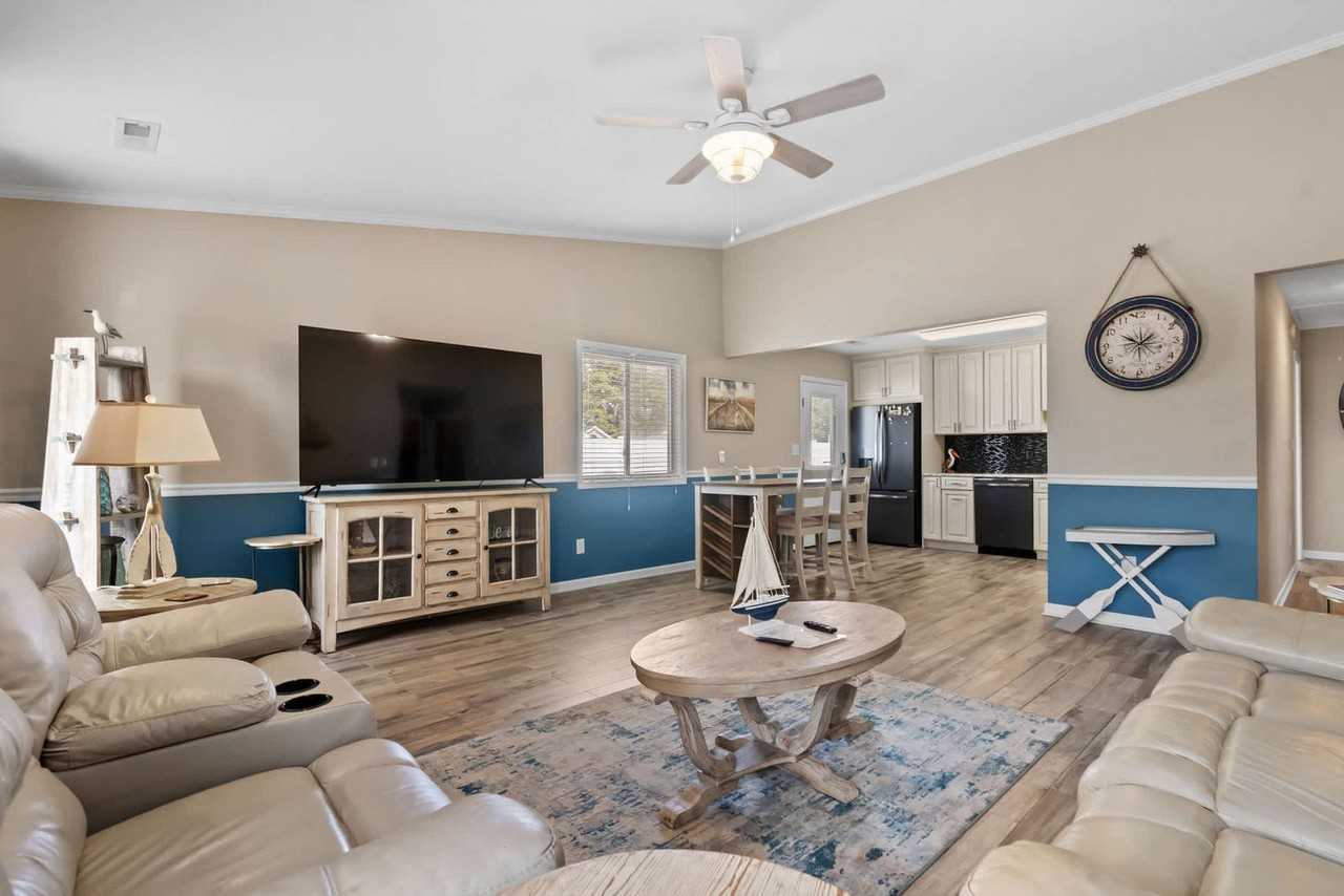 30A Indian Oak Ln #1308939P - Photo 3 of 38