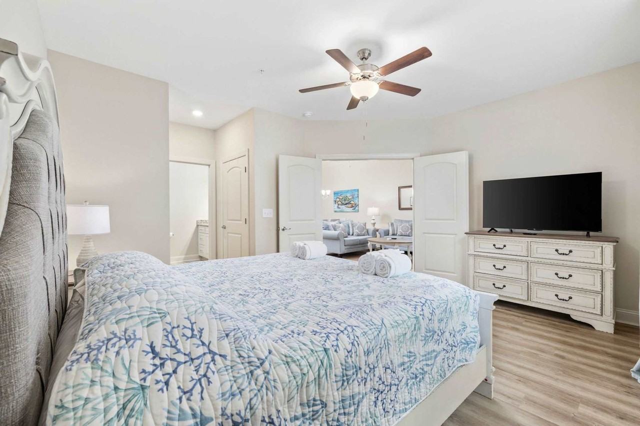 587A Sunnyside Ave #1308943P - Photo 3 of 50