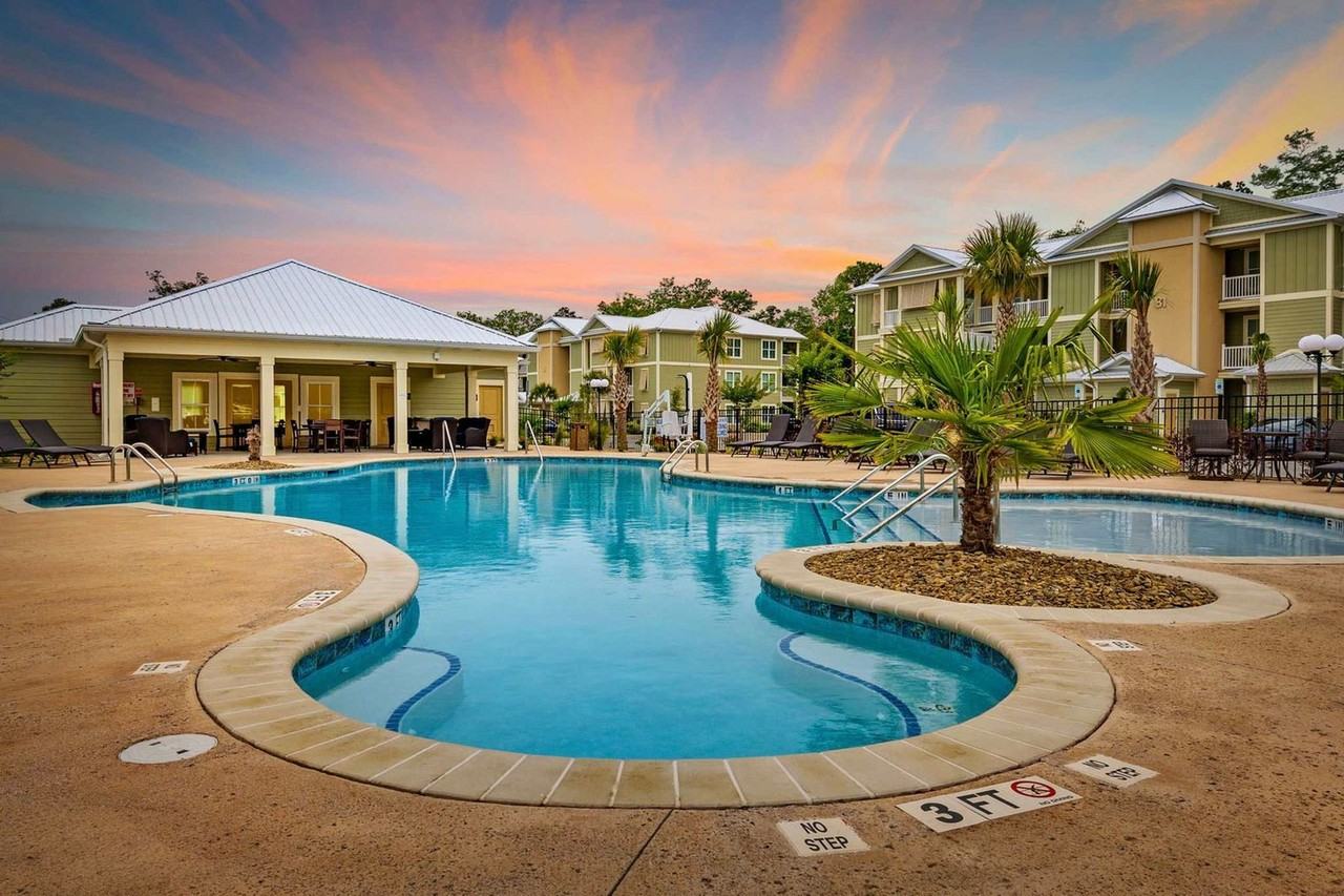 587A Sunnyside Ave #1308943P - Photo 6 of 50