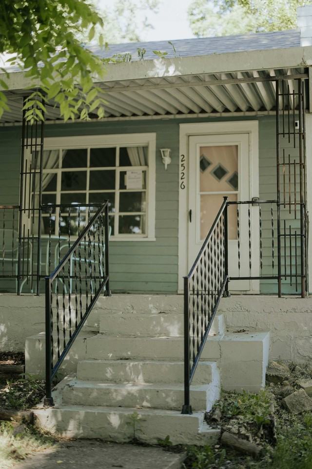 2526 S Madison St #1303786P - Photo 4 of 38