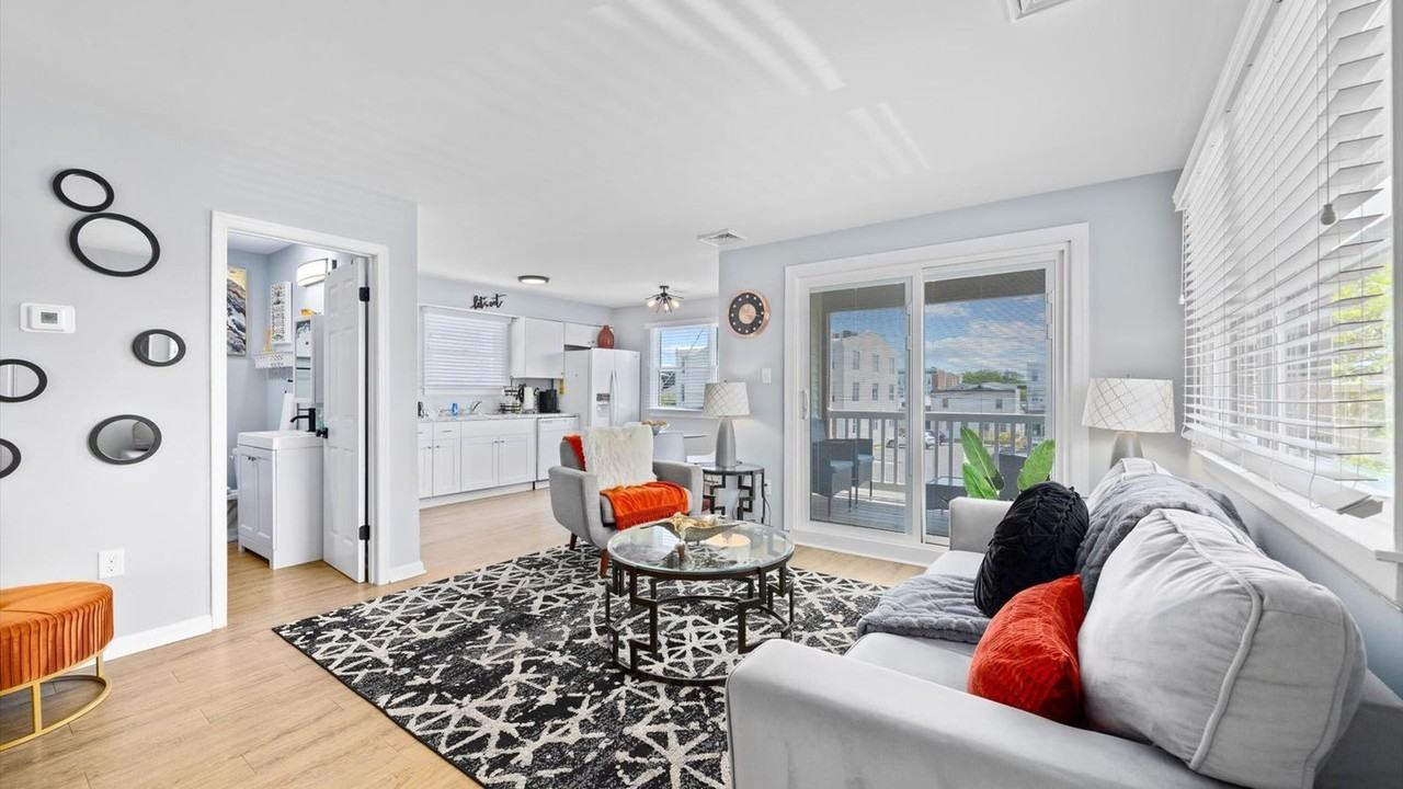 714 West Ave #1309009P - Photo 5 of 25