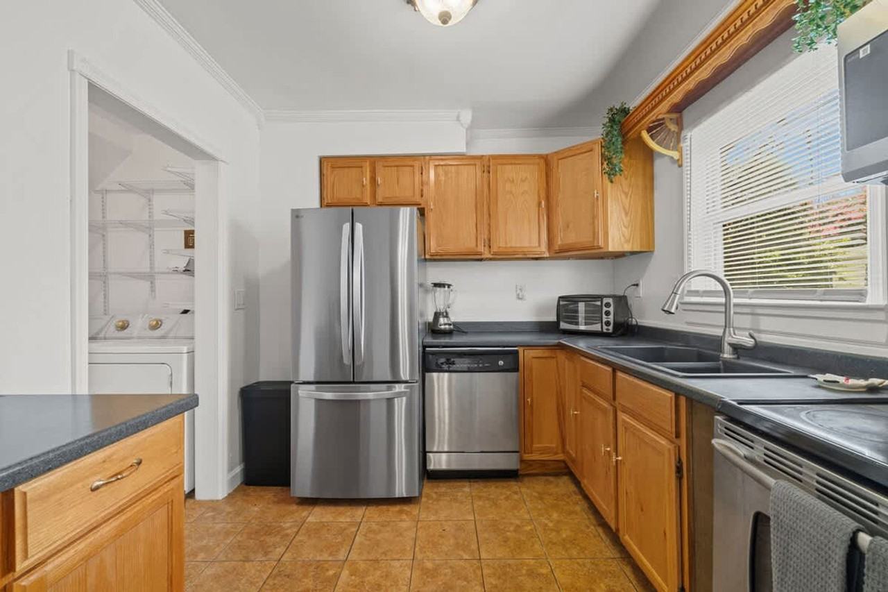 174 Cherry St #1310515P - Photo 3 of 18