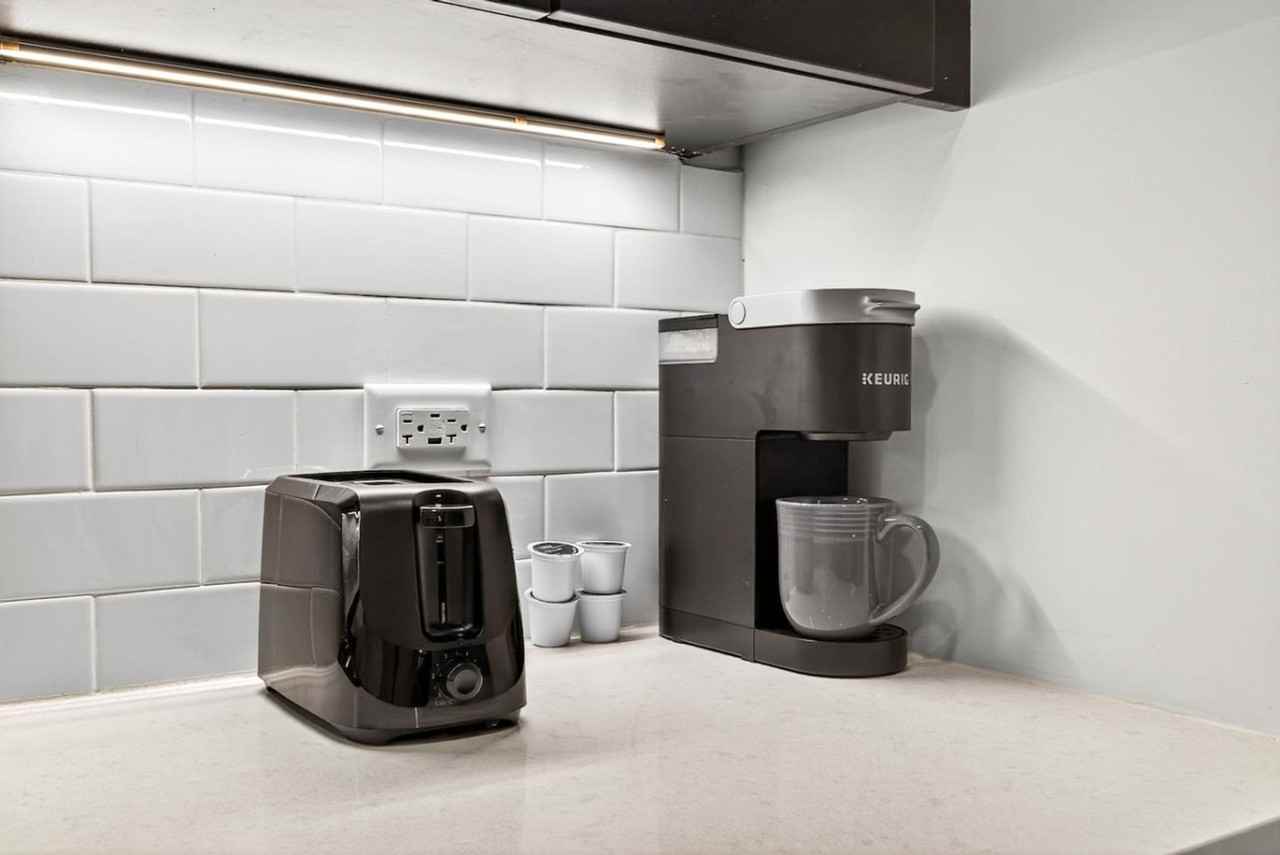 1001 N Himes Ave #1312614P - Photo 7 of 24