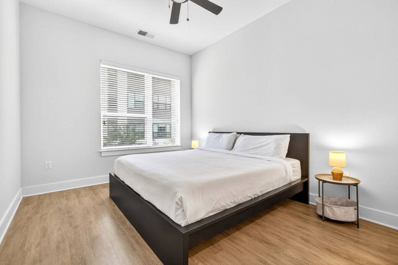 1001 N Himes Ave #1312614P - Photo 5 of 24