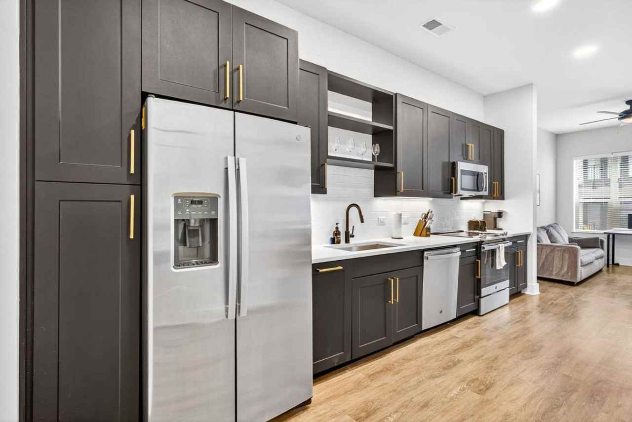 1001 N Himes Ave #1312614P - Photo 4 of 24