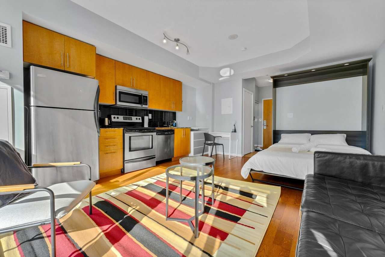 25 York St #1313357P - Photo 2 of 26