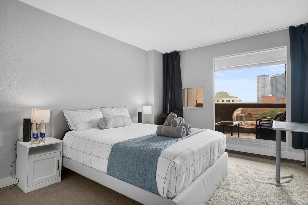 223 6 Ave Se #1314546P - Photo 6 of 39