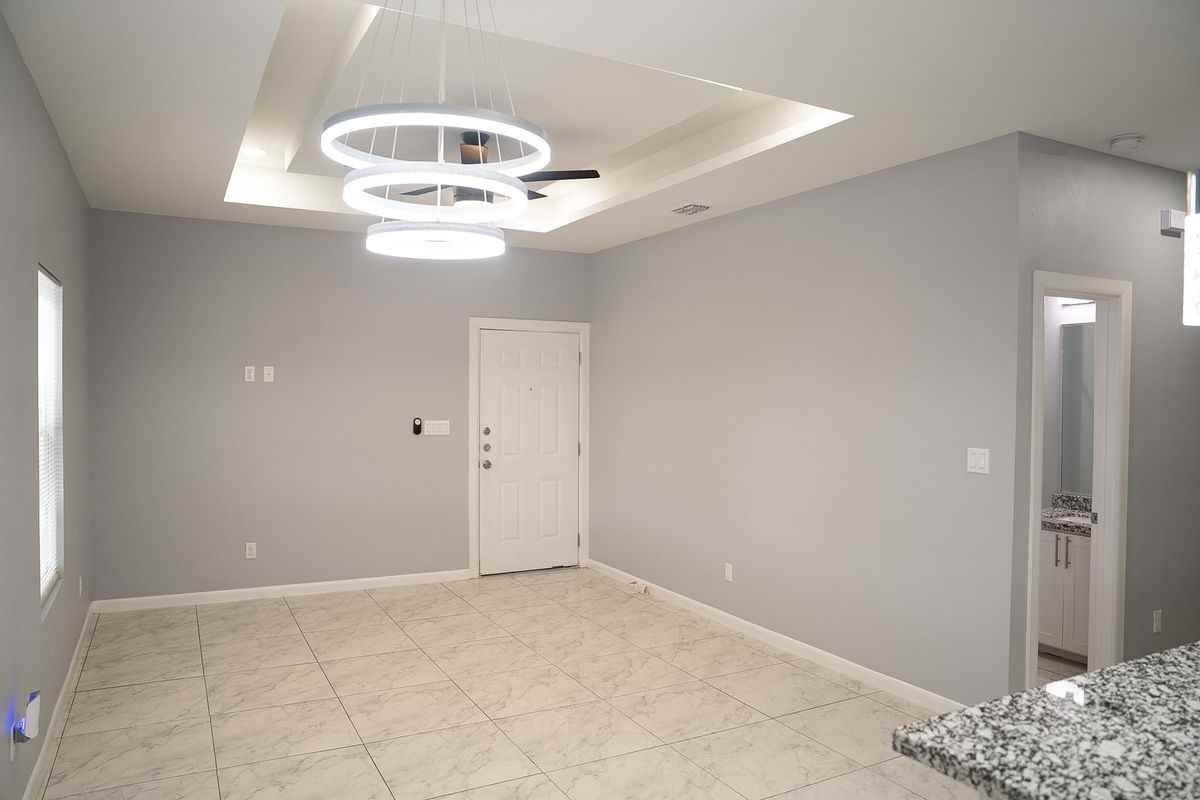 1019 N Blair Ave ##4 - Photo 3 of 14