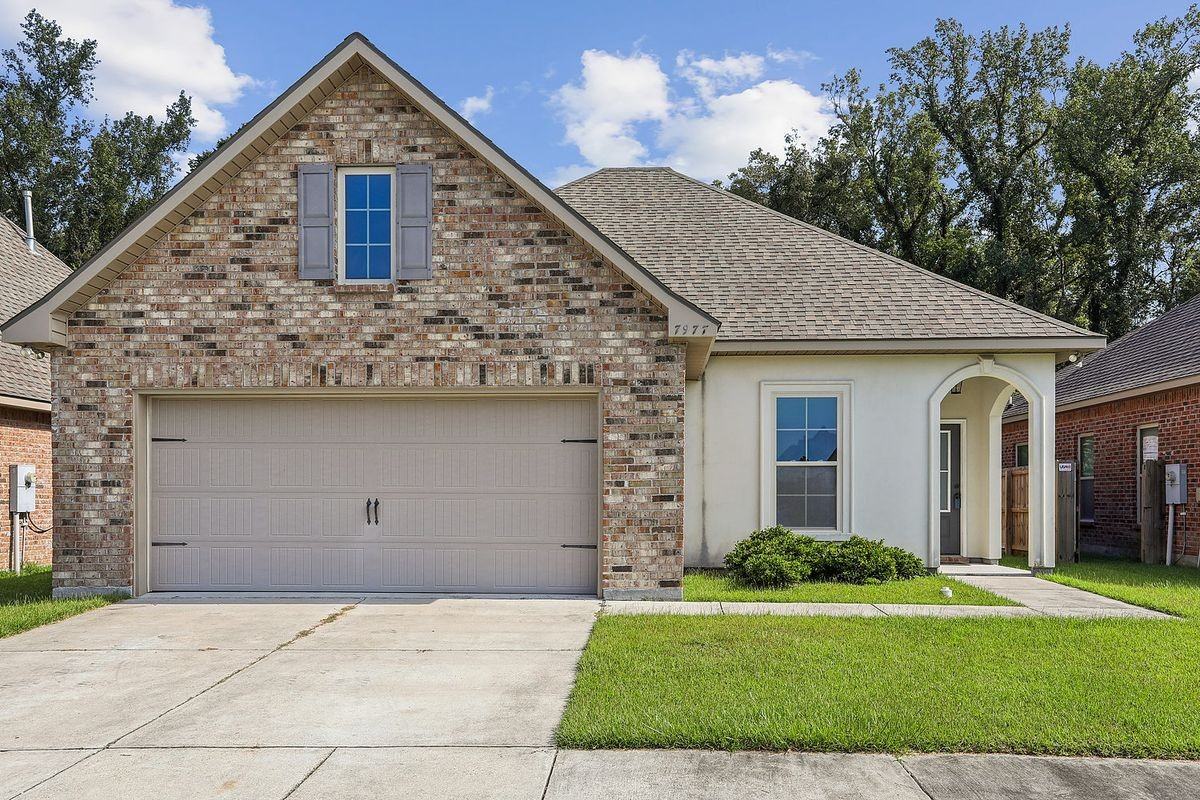 7977 Brown Hickory Ave