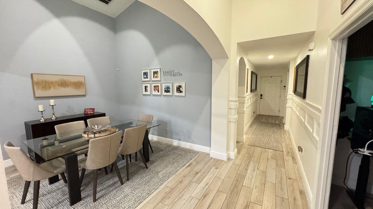 676 Seneca Trl - Photo 5 of 35