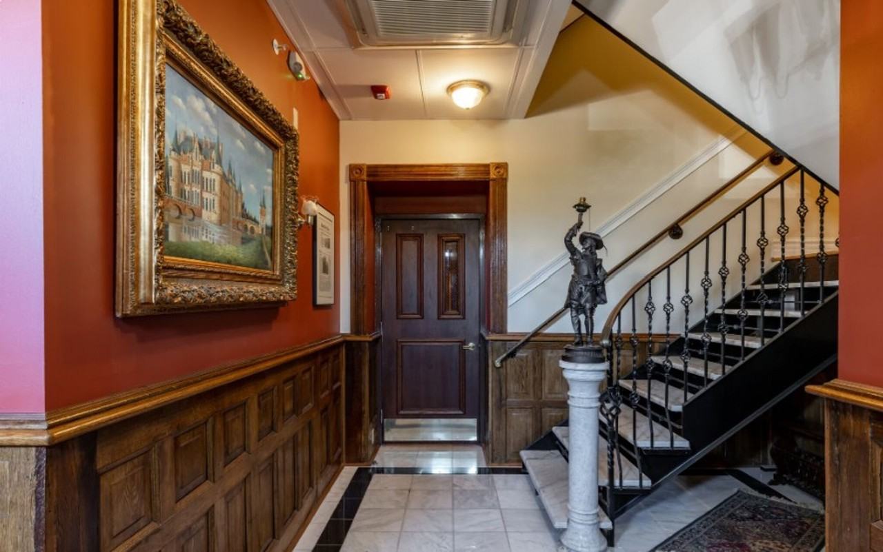 The James Scott Mansion - Photo 4 of 33