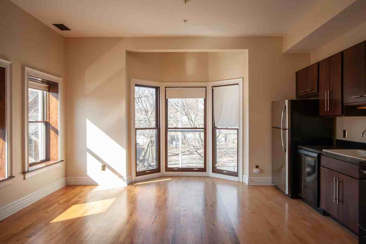 The James Scott Mansion - Photo 3 of 34