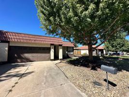 featured image of 1465 S Troy St