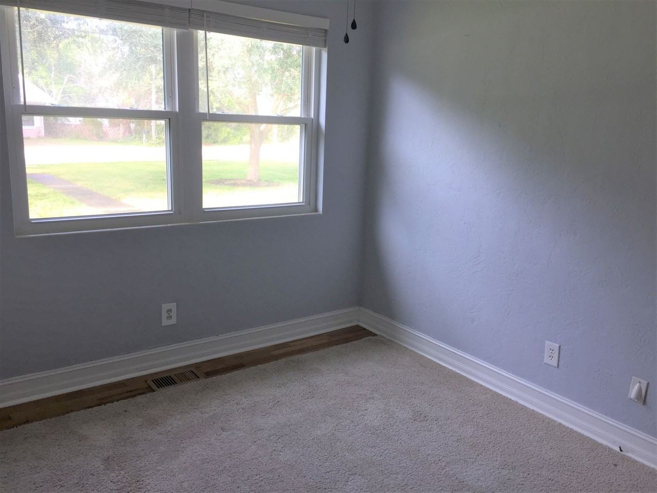 619 E Ridgewood Ave - Photo 7 of 17