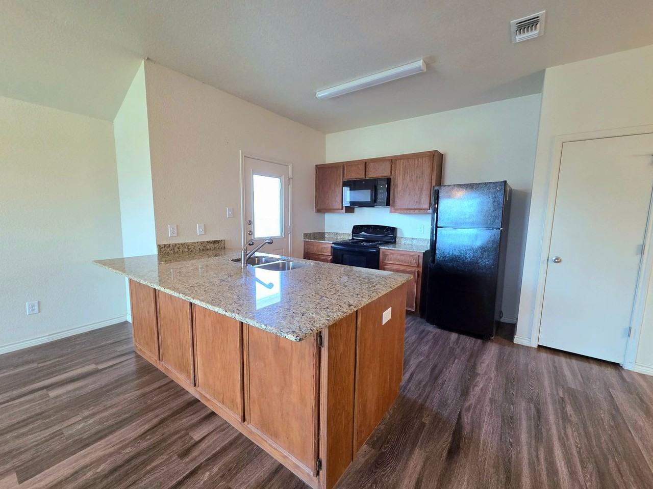 3316 Stonewall Dr #B - Photo 3 of 17