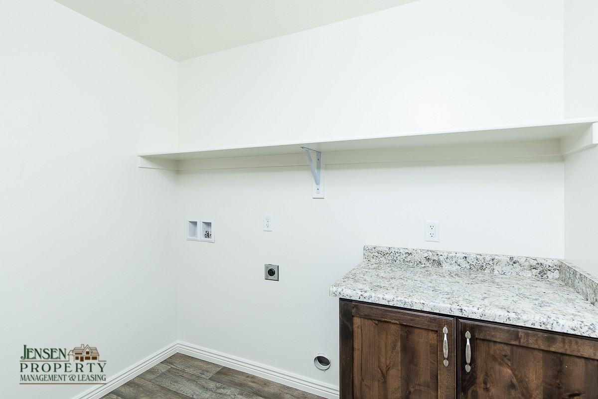 3262 E Livia Dr - Photo 4 of 25