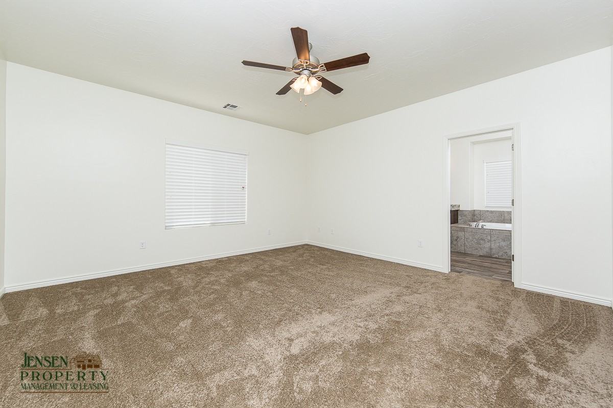 3262 E Livia Dr - Photo 5 of 25