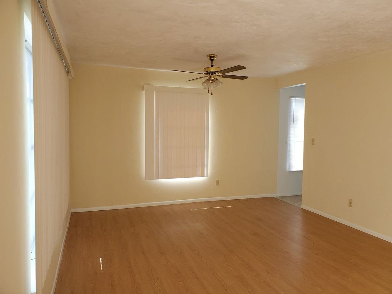 9 Temple Ct - Photo 2 of 6