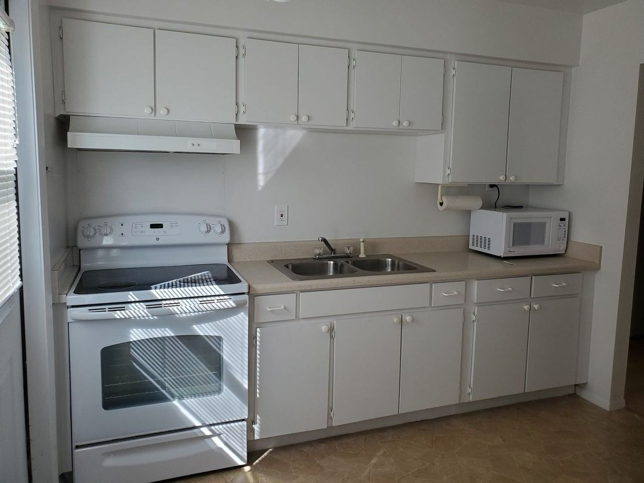 9 Temple Ct - Photo 3 of 6