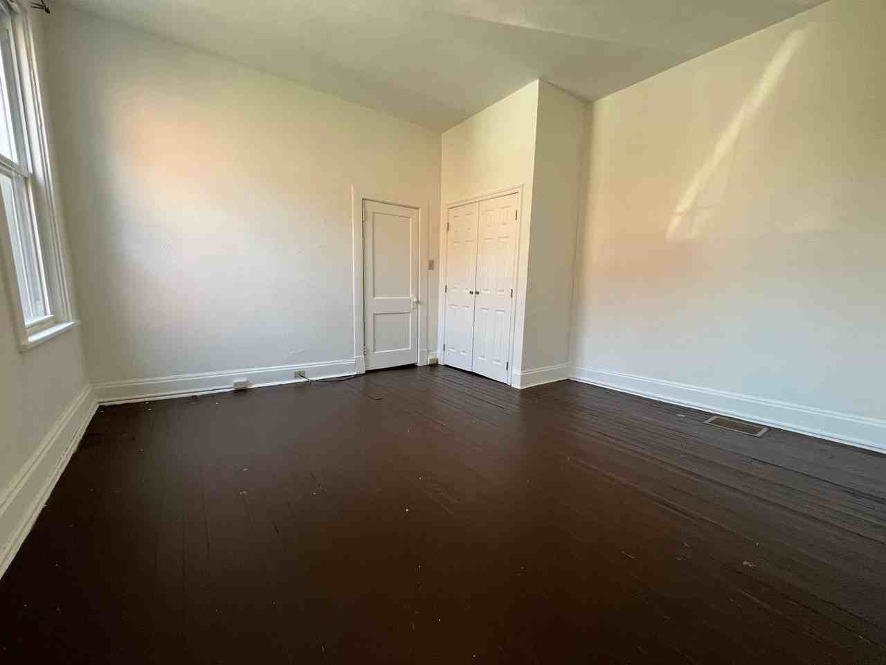 333 Morewood Avenue - Photo 7 of 21