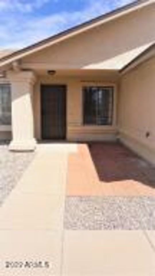 2853 Northridge St - Photo 4 of 49