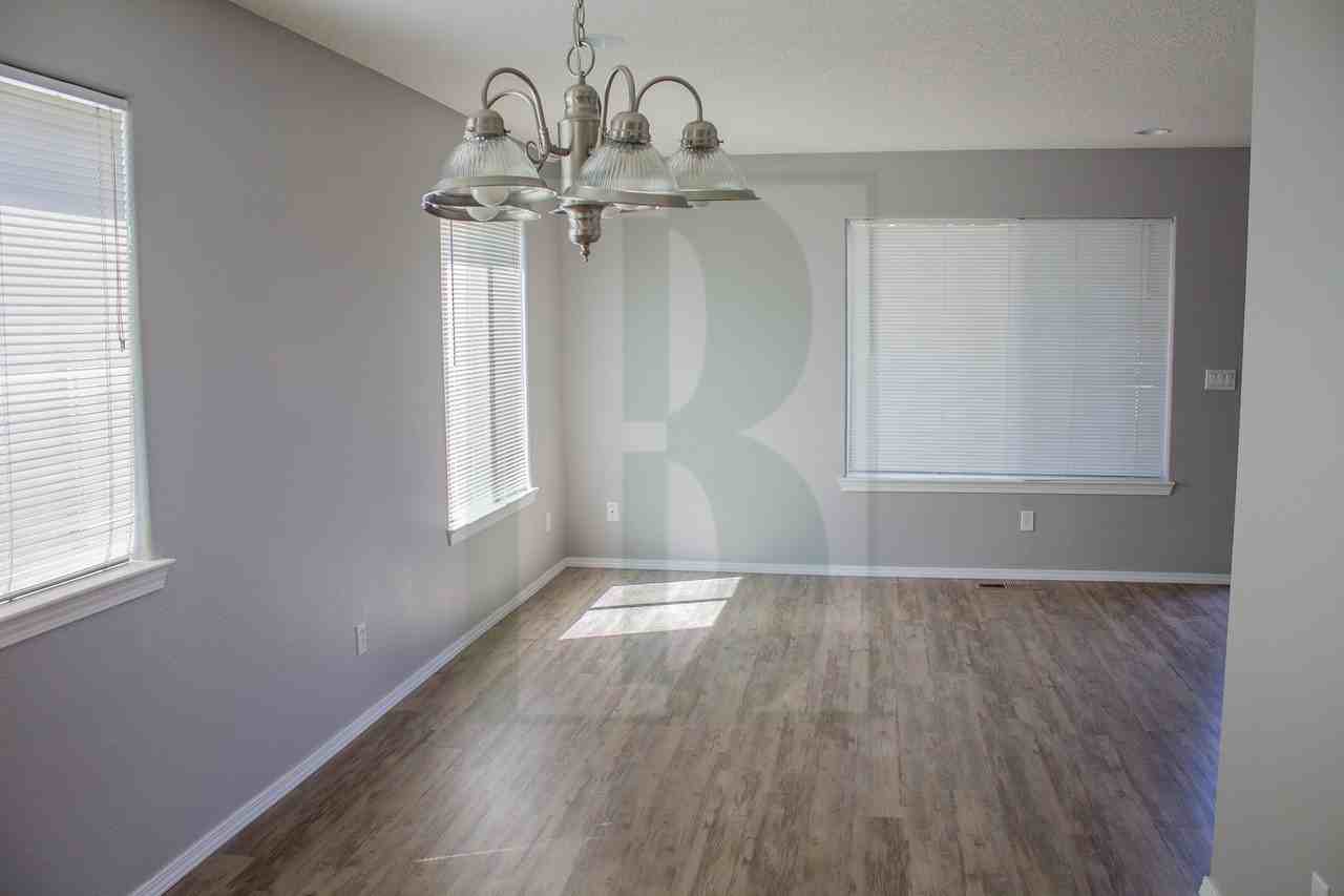 4480 Benham Ave Se - Photo 3 of 15