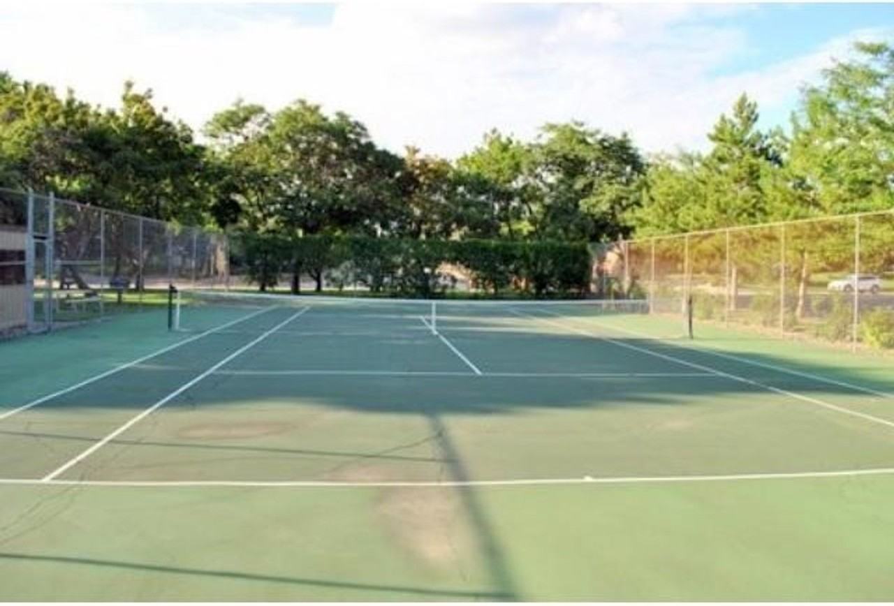 4101 Parklawn Ave - Photo 4 of 11