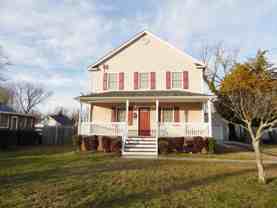424 Lee St - Photo 1 of 1