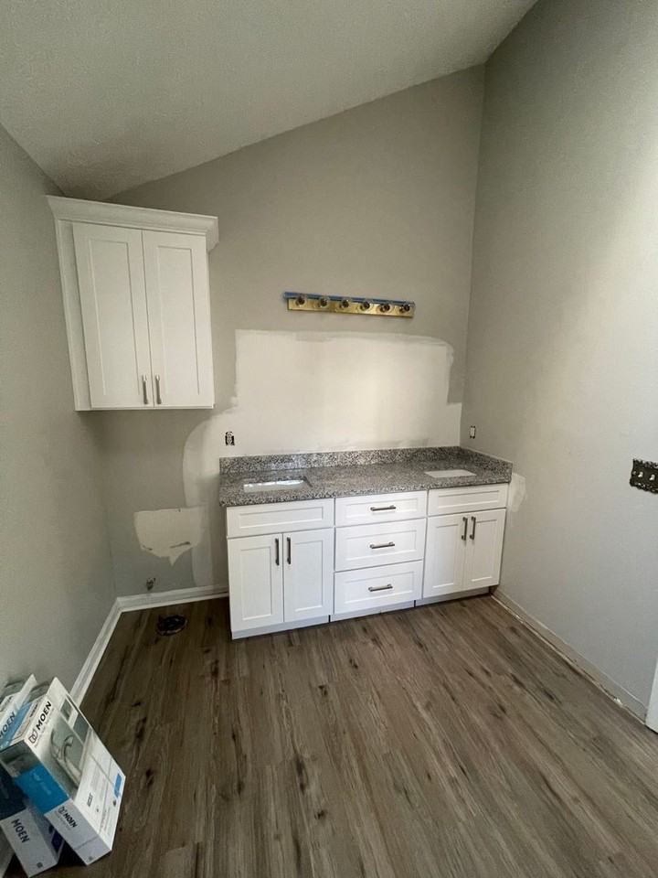 3932 Calumet Dr - Photo 3 of 12