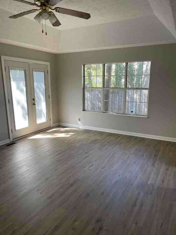 3932 Calumet Dr - Photo 5 of 12