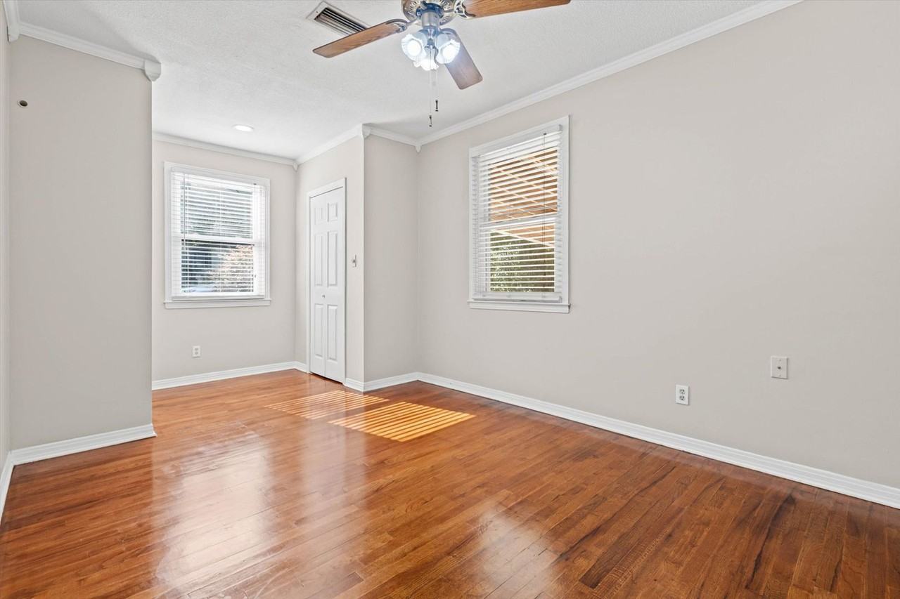 315 Azalea Cir W - Photo 7 of 24