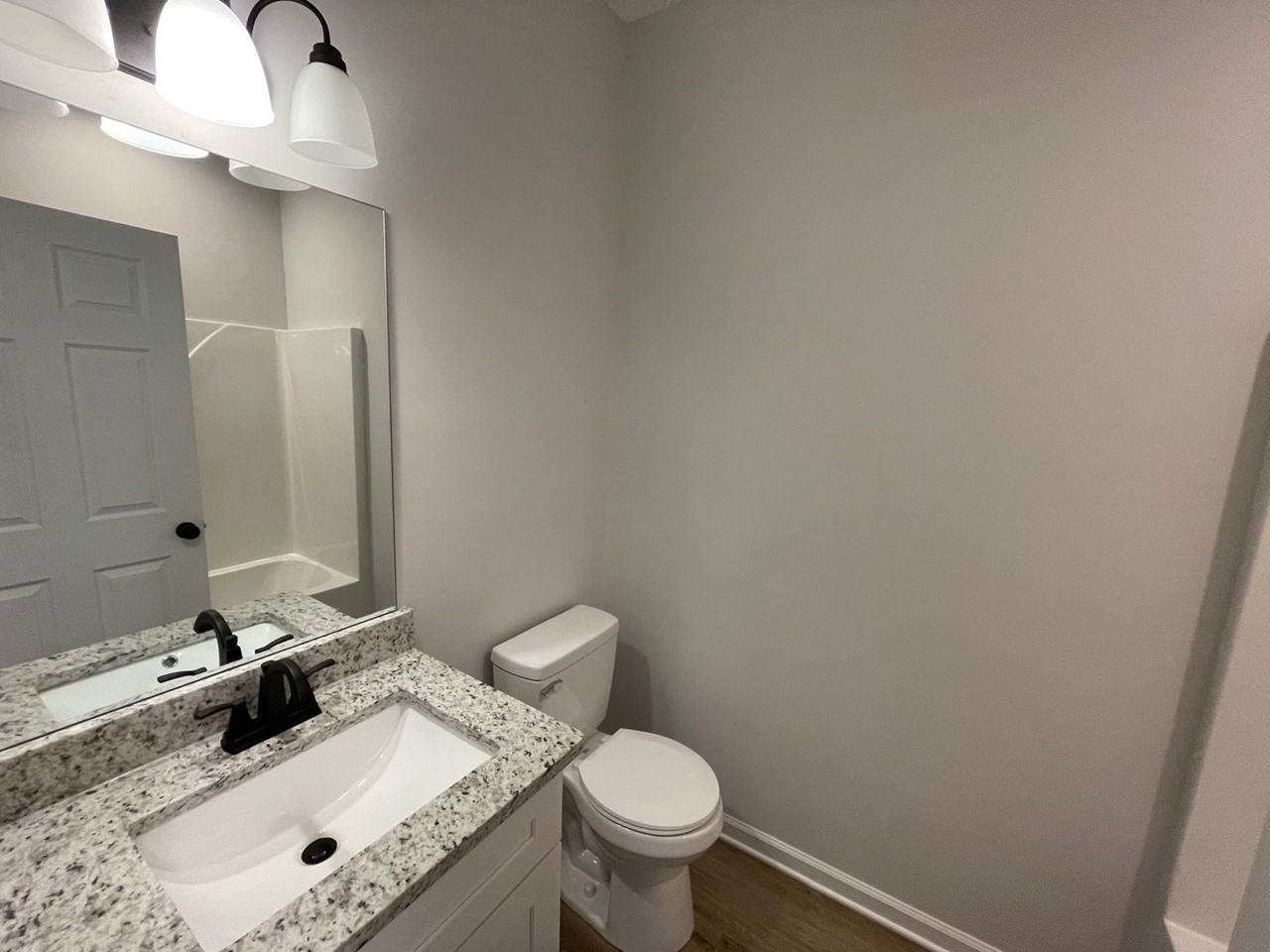 892 Waddell St - Photo 6 of 15