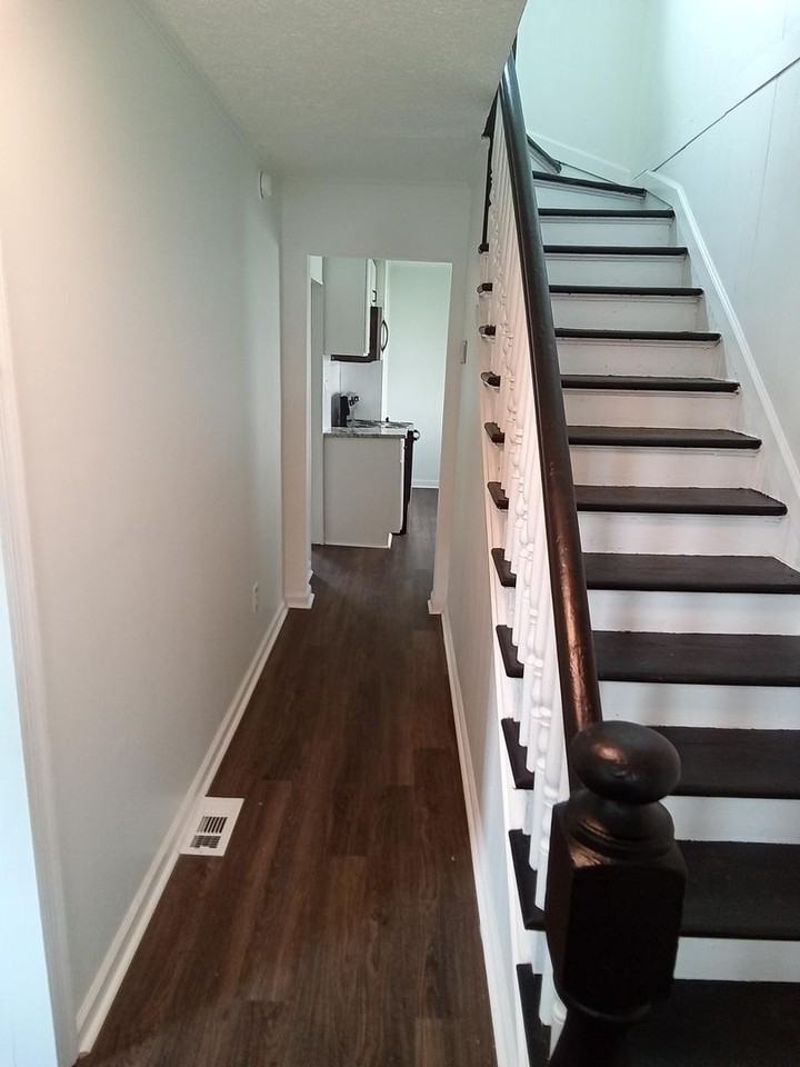 1303 Tilden Avenue - Photo 3 of 19