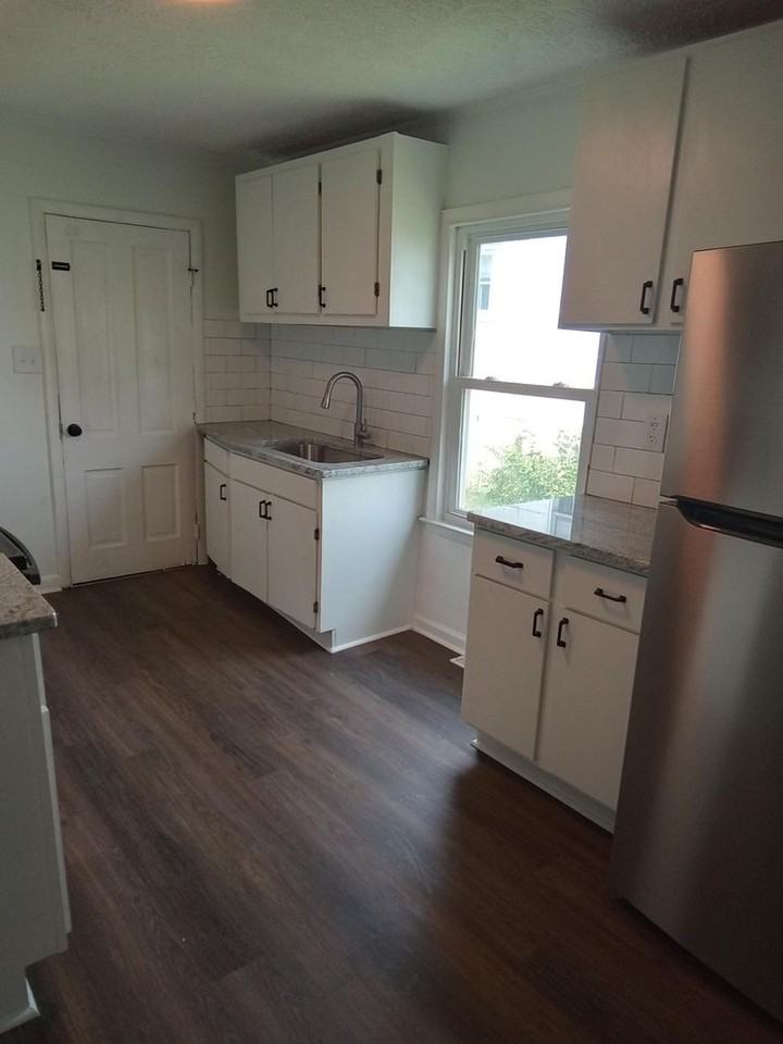 1303 Tilden Avenue - Photo 7 of 19