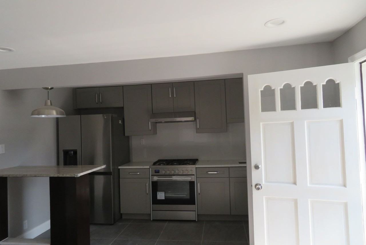 2001 Rosalie St - Photo 3 of 8