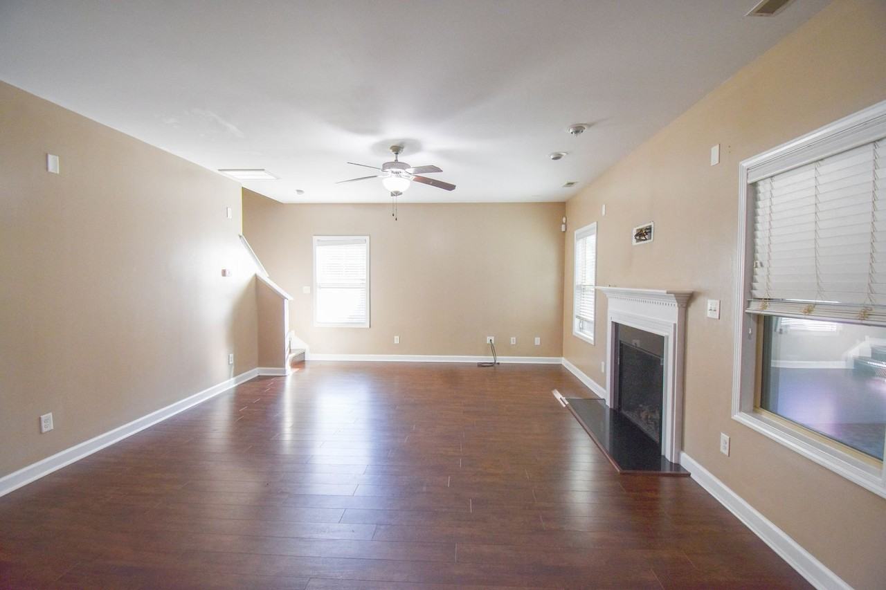 6023 Daybrook Ct - Photo 3 of 27