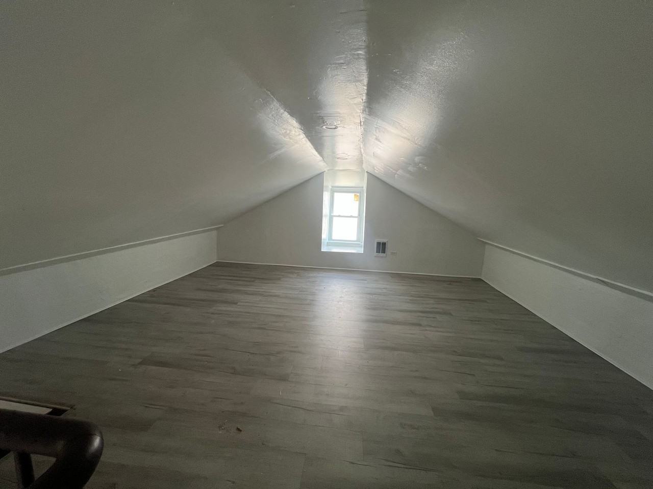 857 E Market St - Photo 2 of 15