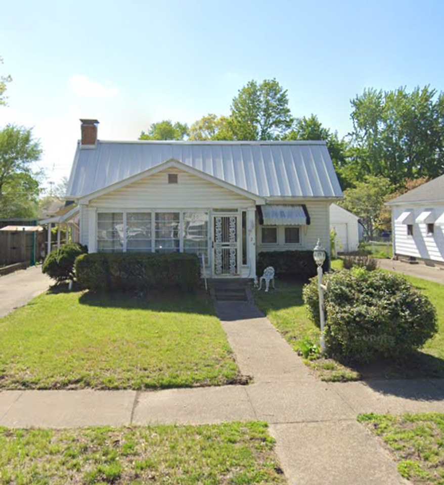 124 N 36th St - Photo 2 of 2