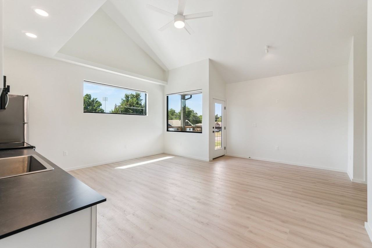 Blackwelder 2 - Photo 3 of 22