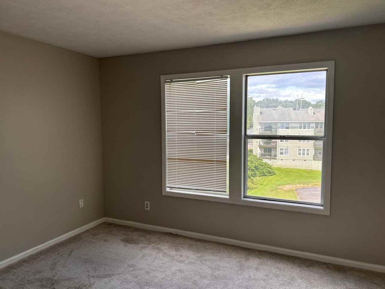 6804 Willowbrook Drive - Photo 4 of 5