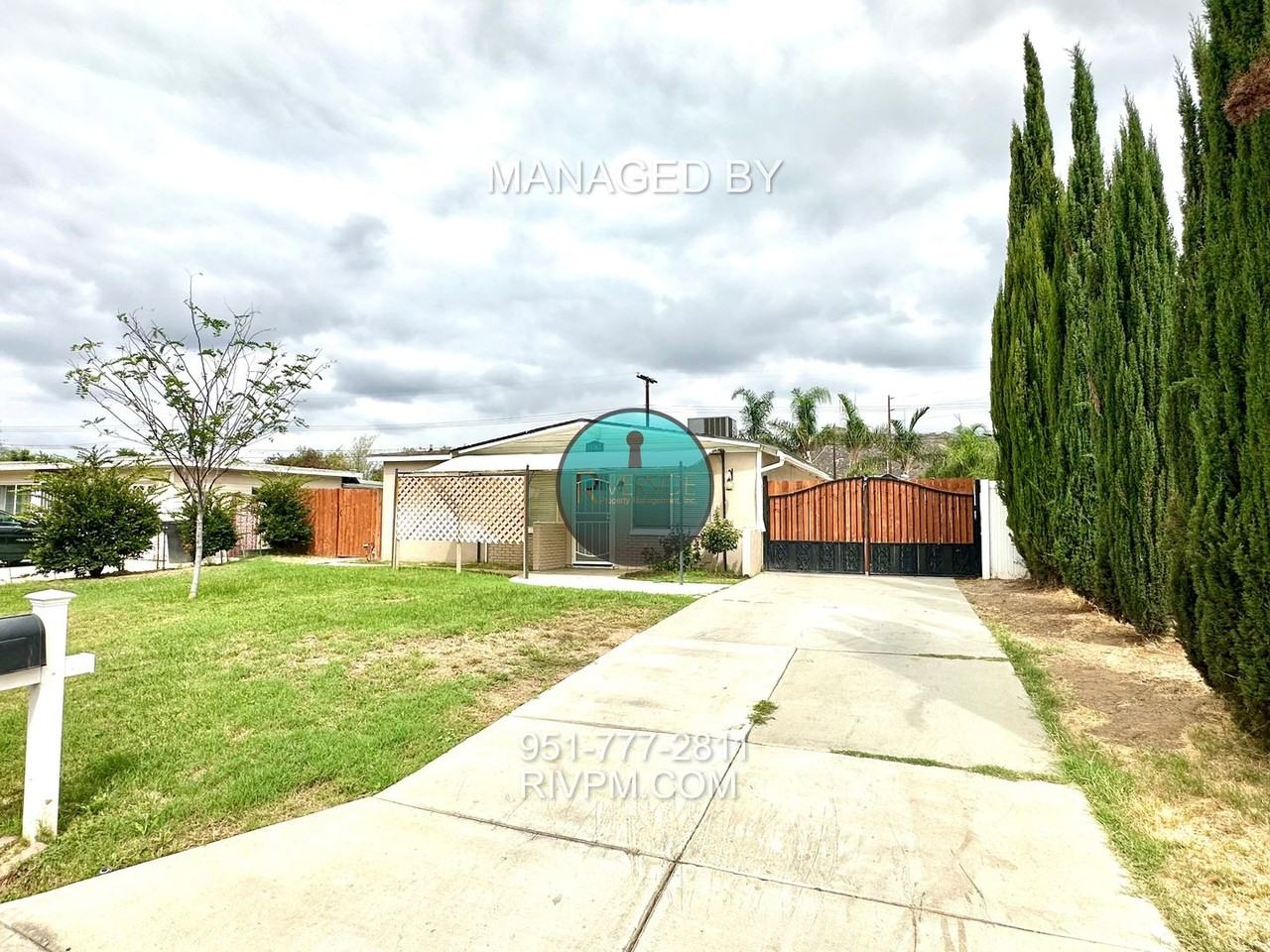 10367 Wagner Way - Photo 2 of 14