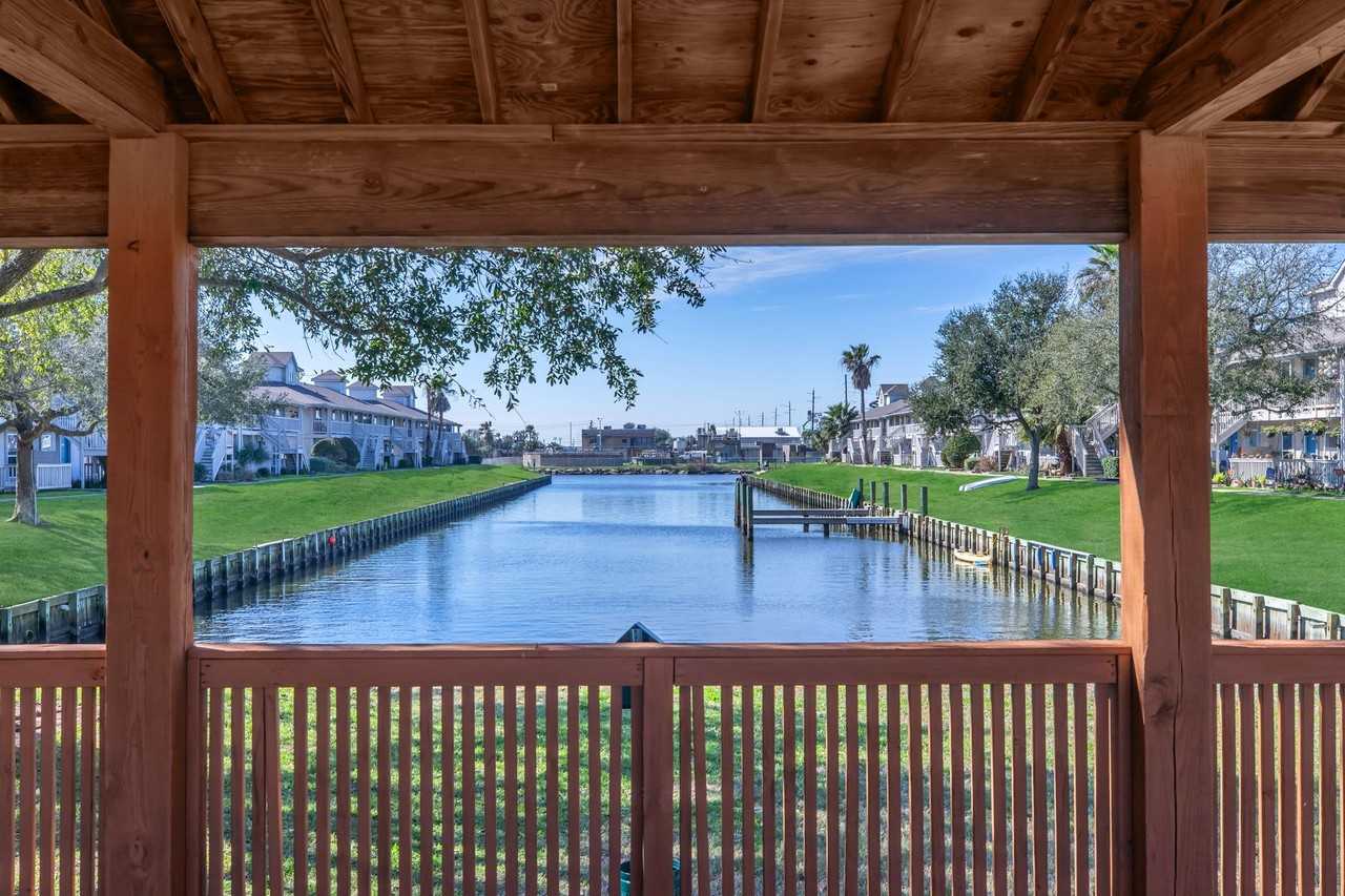 Island Bay - Photo 6 of 18