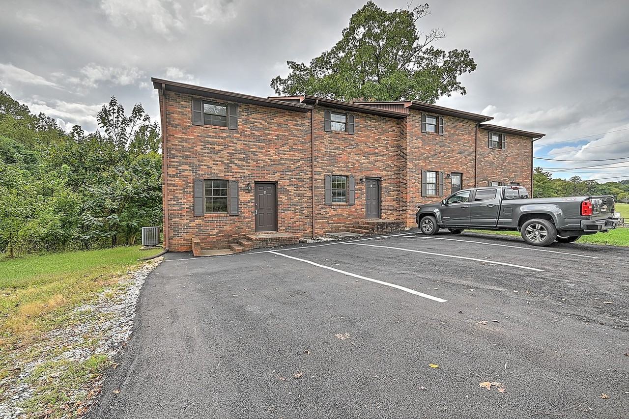 182 Hart Road - Photo 2 of 30