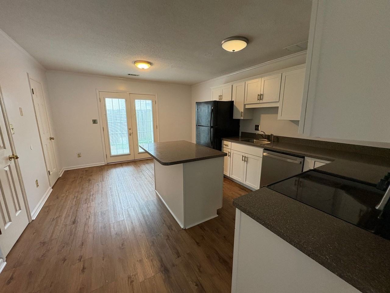 2121 Turtle Ct - Photo 5 of 15