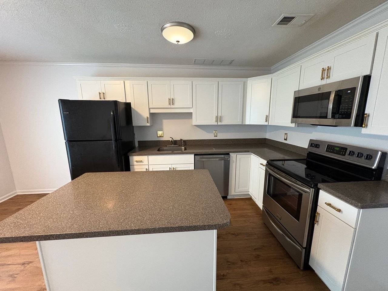 2121 Turtle Ct - Photo 6 of 15