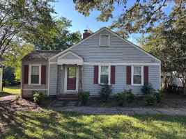 featured image of 1776 Pinetree Rd